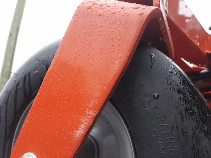 Husqvarna MZ48 48" Zero Turn Lawn Mower 23HP Kawasaki (Scratch And Dent) - Image 5