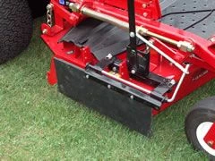 Trac Vac DS200 With Reninforced Vertical Discharge Shield