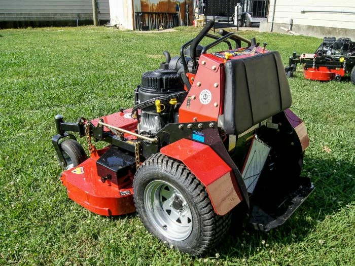 Havener Bradley 52SC-BS26 52" Stand On Compact Zero Turn Mower 26HP Vanguard - Image 6