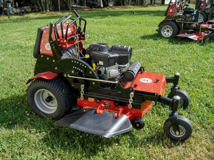 Havener Bradley 36" Commercial Turf Stand On Zero Turn Mower 25HP Briggs - Image 6