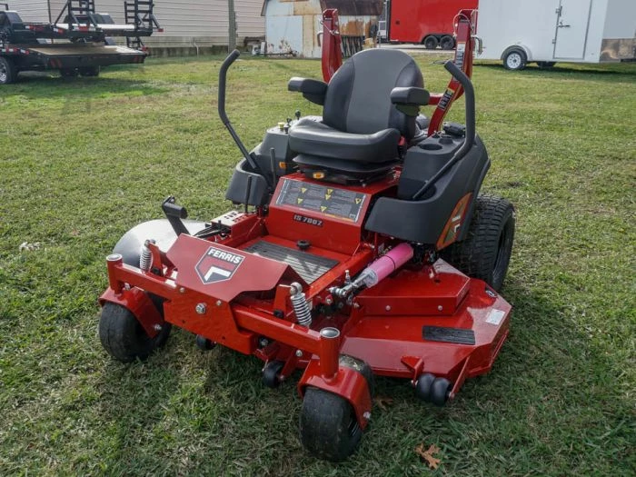 Ferris IS700Z 61" Zero Turn Mower (5901919) 27HP Briggs - Image 3