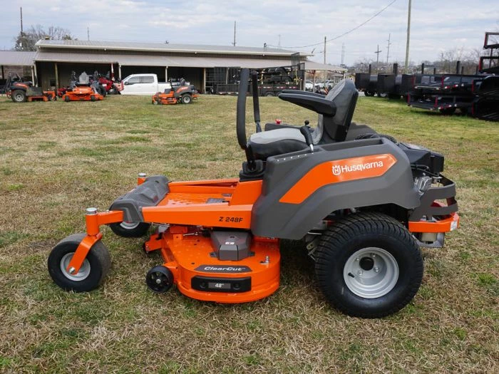 Husqvarna Z248F Zero Turn Lawn Mower 48" Deck 23HP Kawasaki - Image 4