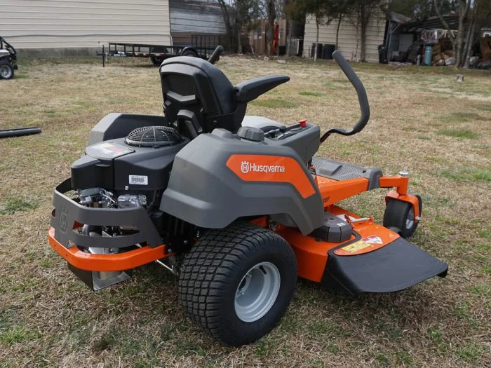 Husqvarna Z248F Zero Turn Lawn Mower 48" Deck 23HP Kawasaki - Image 6