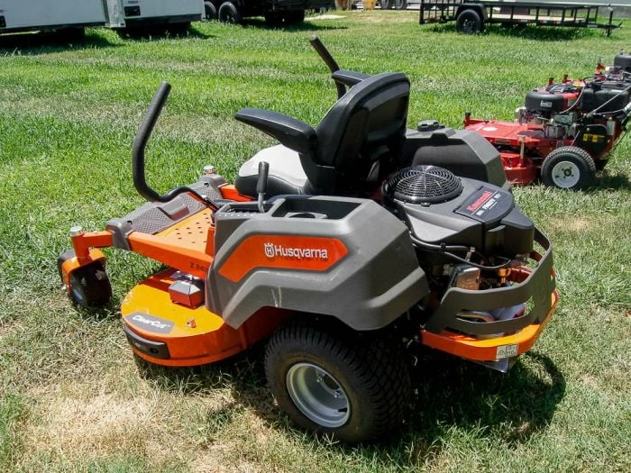 Husqvarna Z242F 42" Zero Turn Mower 21.5HP Kawasaki - Image 5