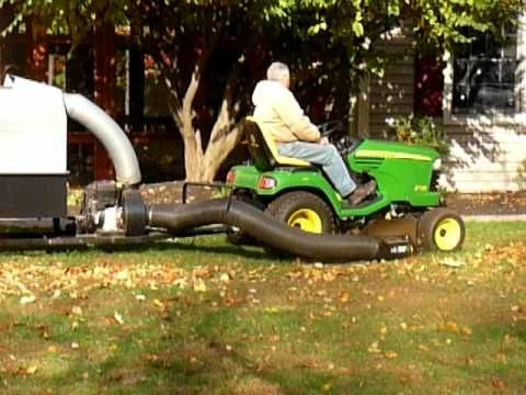 Trac Vac Model CV880 Chipper Debris Vacuum 8 HP Briggs & Stratton Engine - Image 2