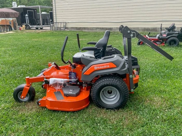 Husqvarna Z460 60" Zero Turn Mower 23HP KAW - Image 5