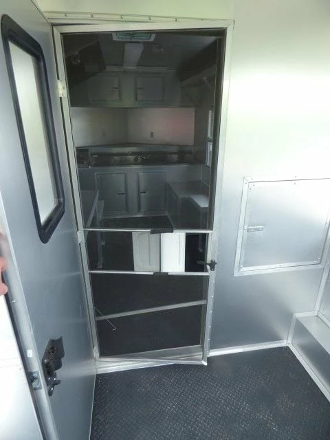 SLE Concessions Concession Trailer 8.5 X 20 Black/Red BBQ Food Event - Image 4