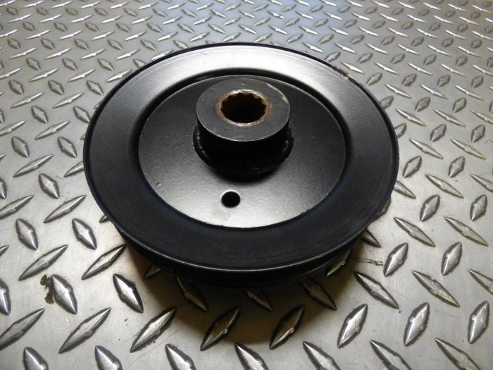 Husqvarna Parts Husqvarna 539108948 61 Inch Hex Double Stacked Pulley - Image 5