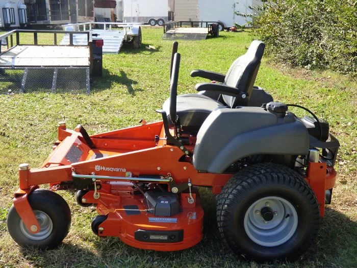 Husqvarna MZ48 48" Zero Turn Lawn Mower 23HP Kawasaki (Scratch And Dent) - Image 4