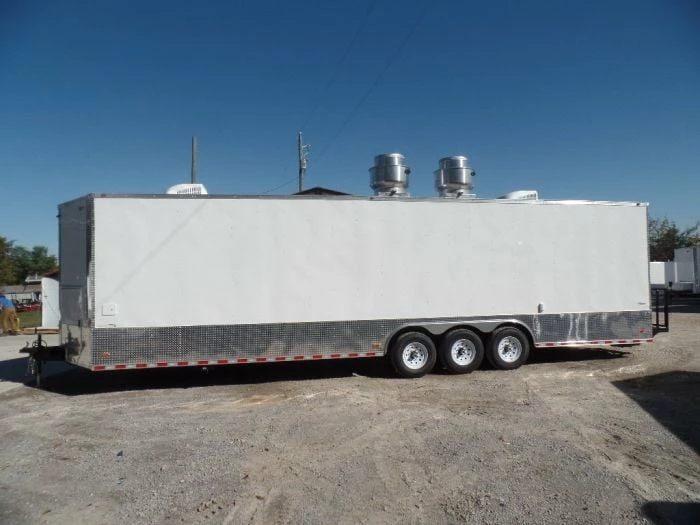 SLE Concessions 8.5' X 32' White Fully Enclosed Food Concession Trailer - Image 4